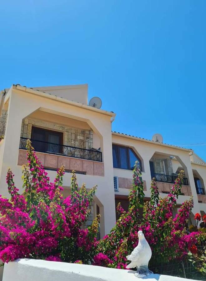 Loukia'S Studios And Apartments Paramonas  ภายนอก รูปภาพ